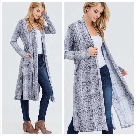 Blancheaux Boutique Jackets & Blazers - 🌟HOST PICK🌟Love In Kimono Snake Long Sleeve L